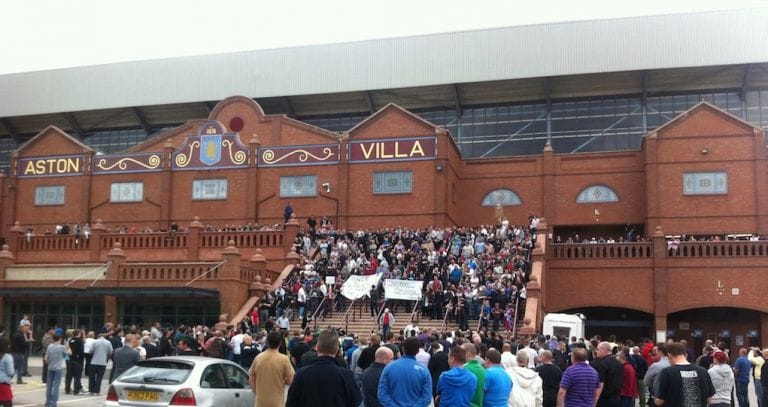 alex mcleish protest