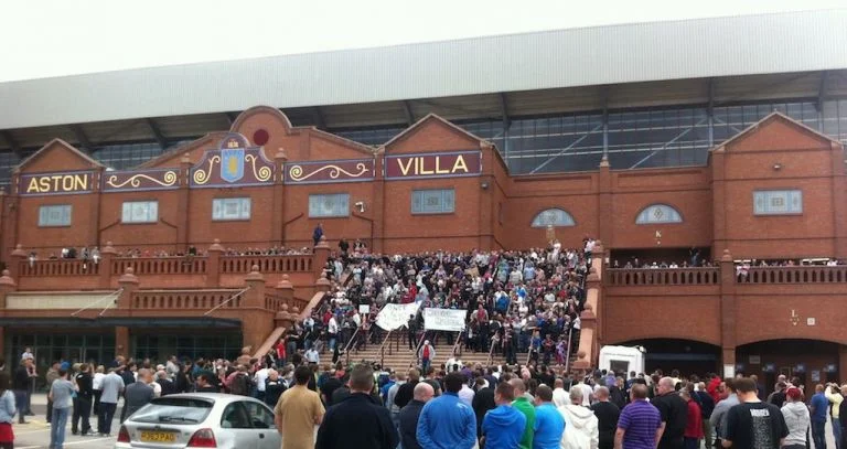 alex mcleish protest