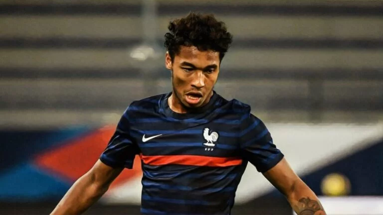 Boubacar Kamara Aston Villa France
