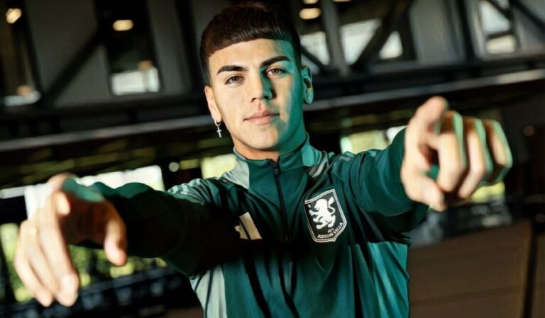 Enzo Barrenechea Aston Villa