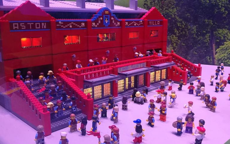 Lego Villa Park