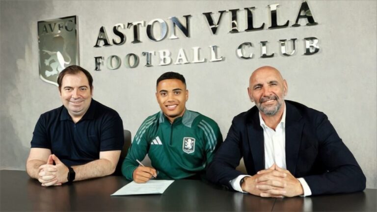 Lewis Dobbin Southampton transfer from Aston Villa