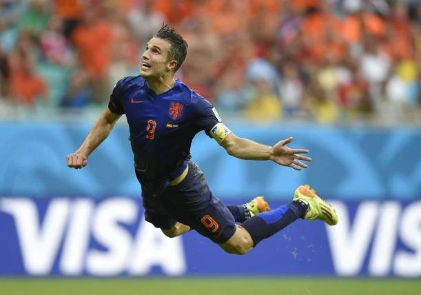 van-persie-diving-header